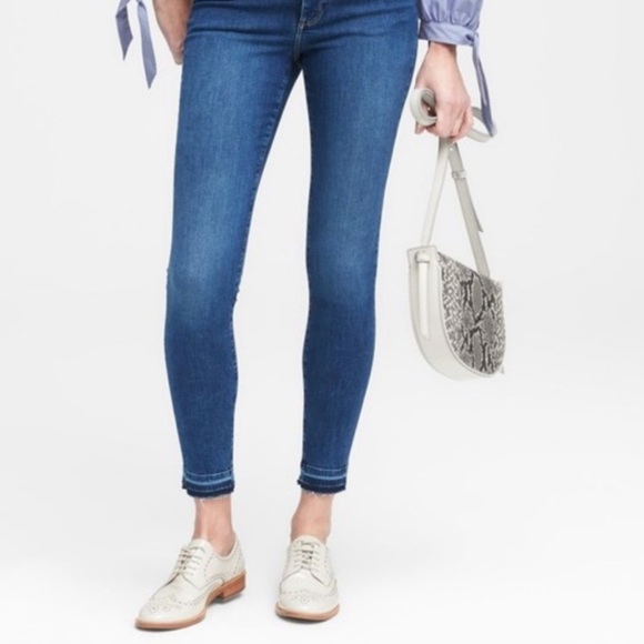 Banana Republic Snakeskin Embossed Split Cow Leather Crossbody Bag NWOT - Picture 3 of 15